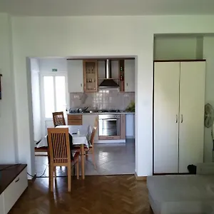 Za Ii Osobe Appartamento